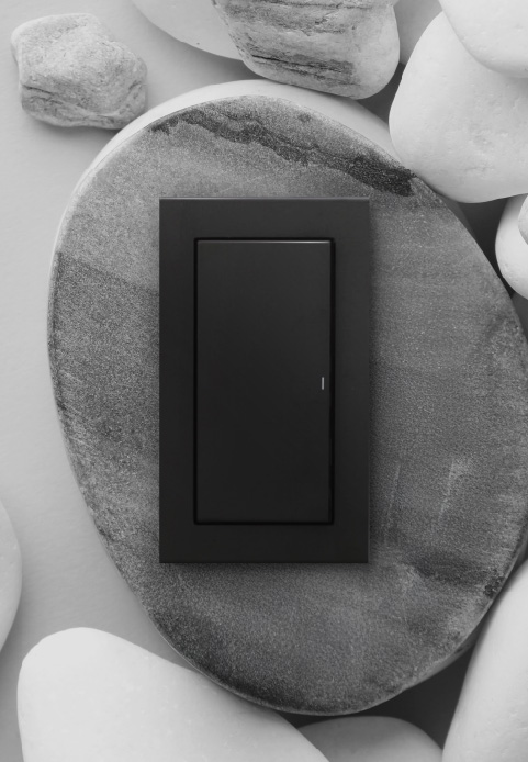 J・WIDE SLIM SQUARE BLACK